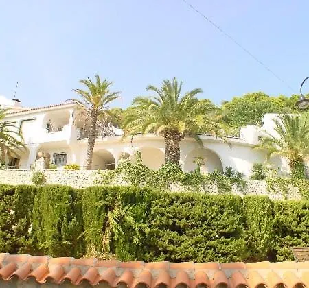 Campomanus Villa