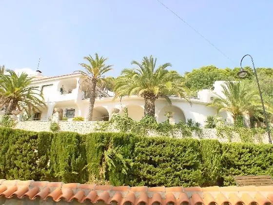 Campomanus Villa