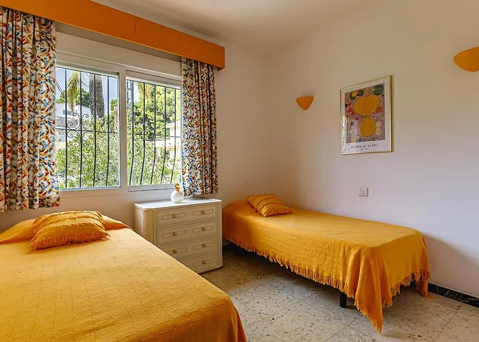 Villa Campomanus *