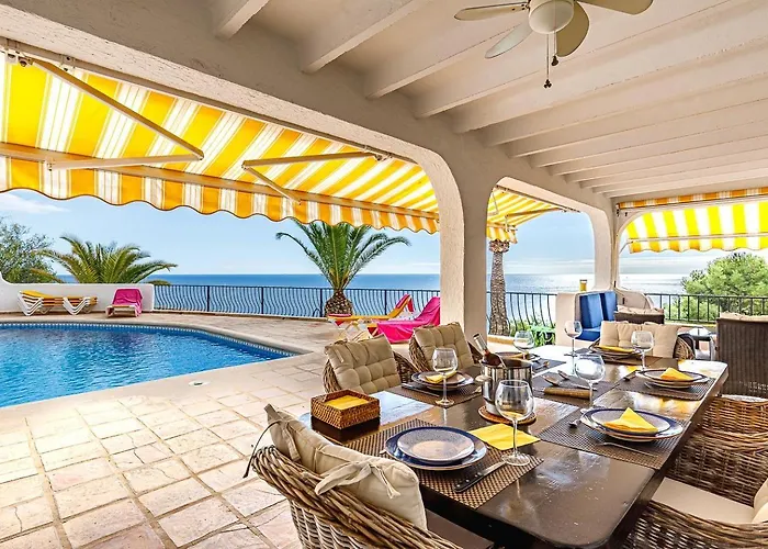 Campomanus Villa